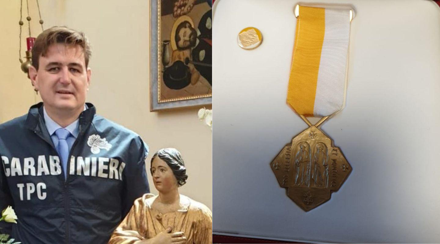 Immagine per Ritrovò statua rubata in Lussemburgo, militare di Romans premiato dal Papa